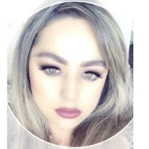 Meet your Posher, Lizett